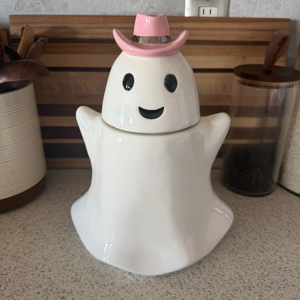 Viral Ghost Cookie Jar with Pink Cowboy Hat